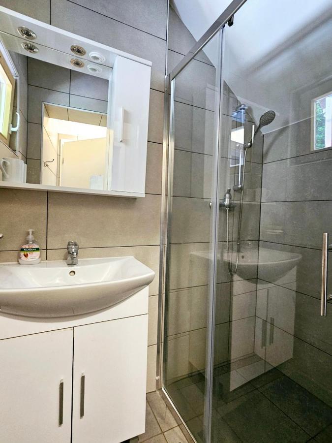 Hadam'S Apartments Bled Bagian luar foto